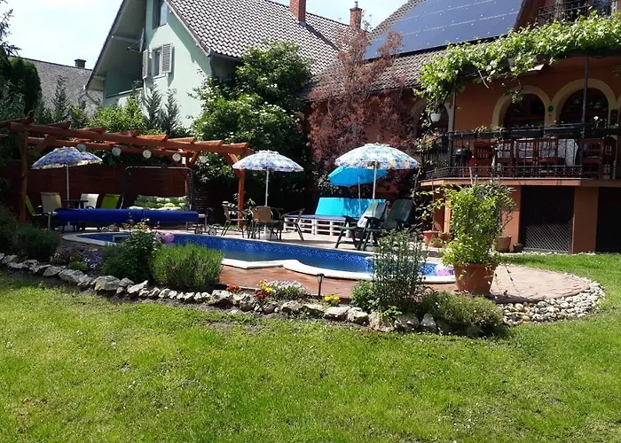 Дом отдыха Katica Vendeghaz - Ladybird