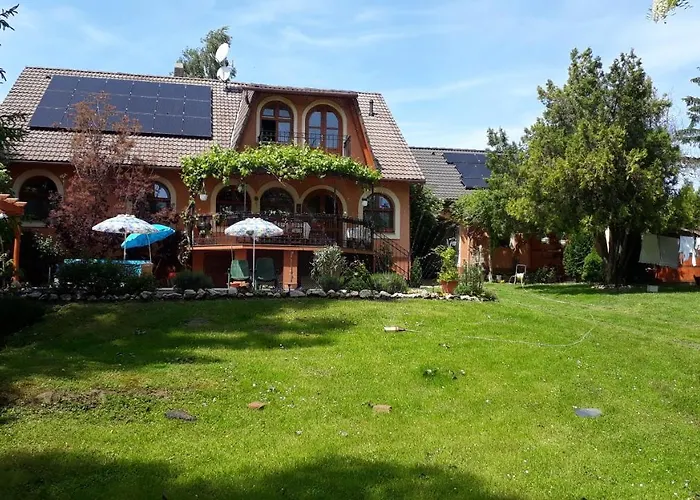 Katica Vendeghaz - Ladybird Дом отдыха Somogyvar