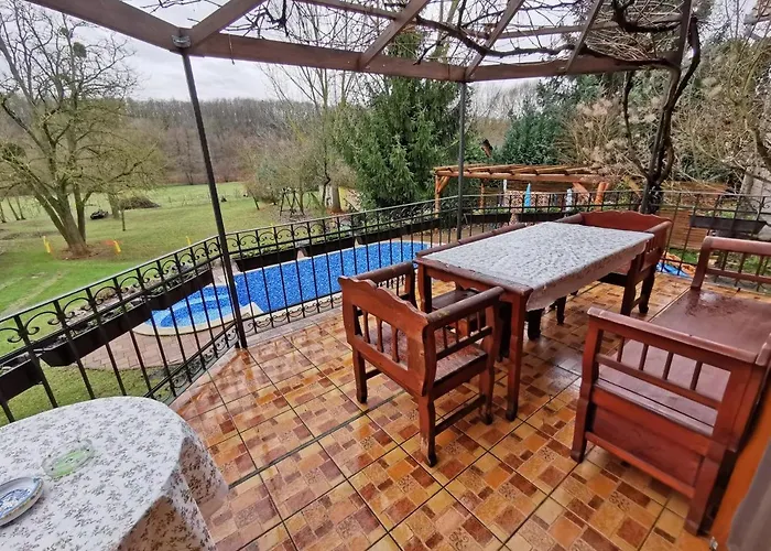 Дом отдыха Katica Vendeghaz - Ladybird Somogyvar